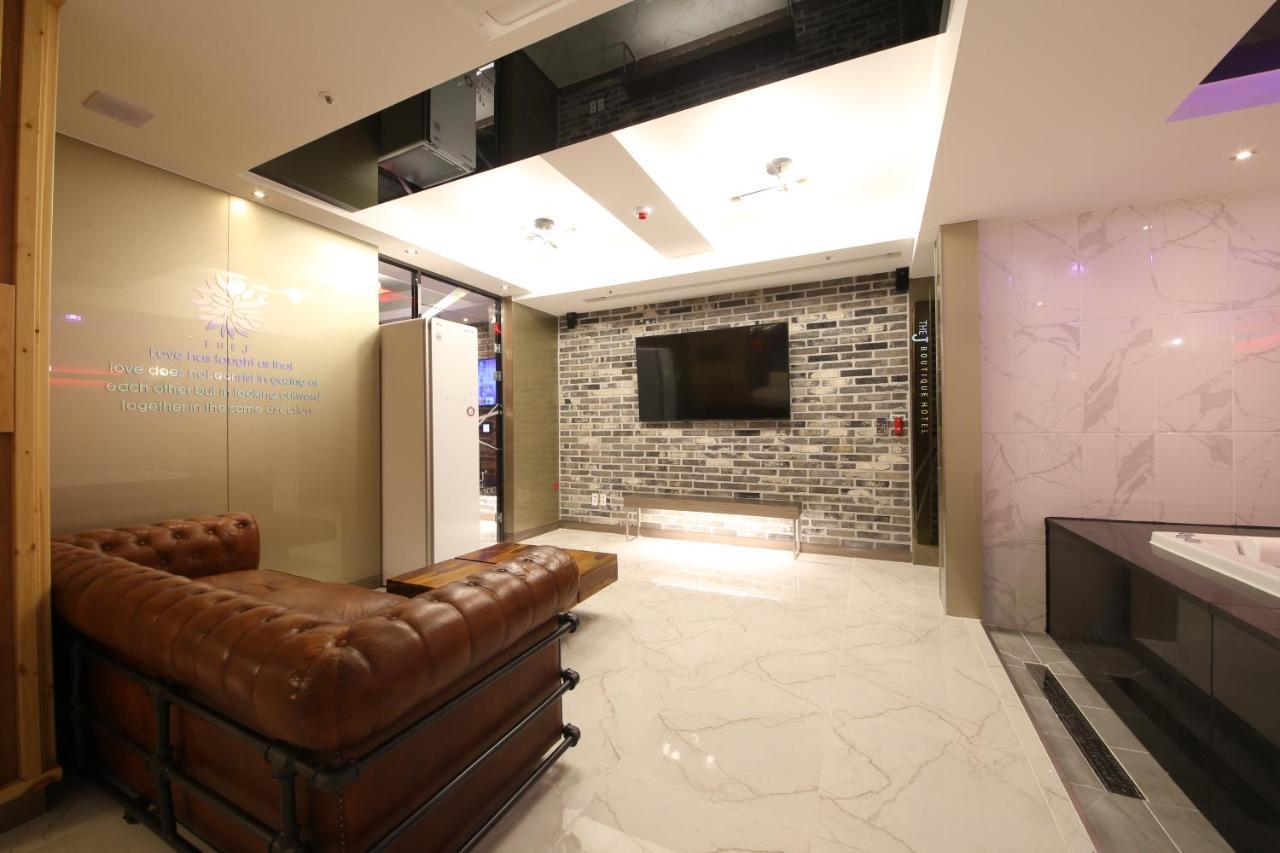 The J Hotel Daegu Exterior photo